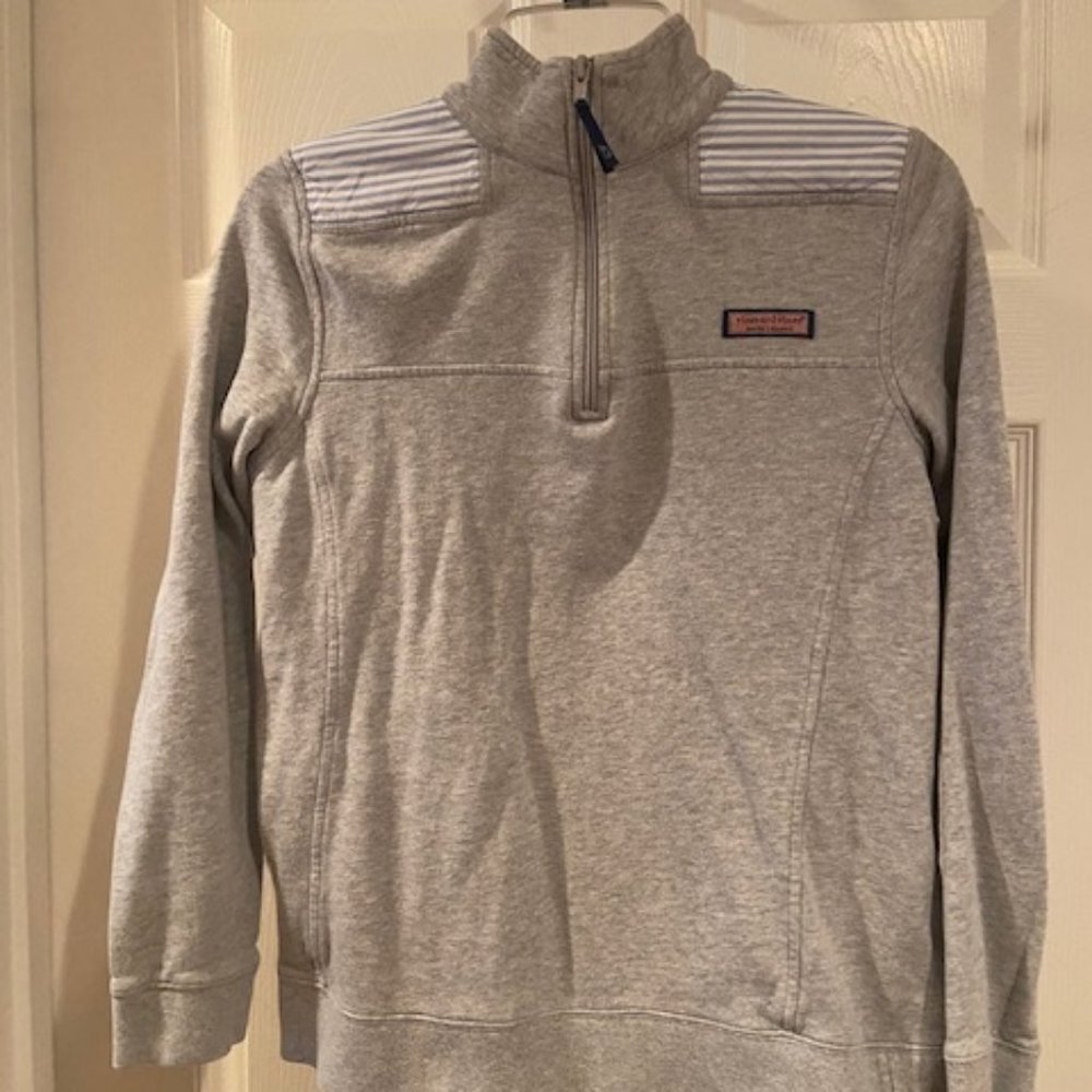 Vineyard Vines pullover, size S